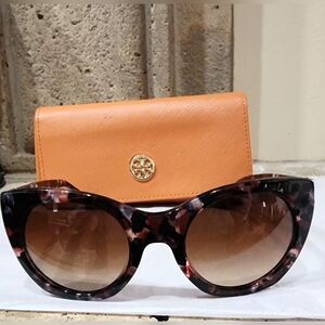 Tory Burch Pearl Port/Tortoiseshell Cat Eye Sunglasses(TY7097) With Case